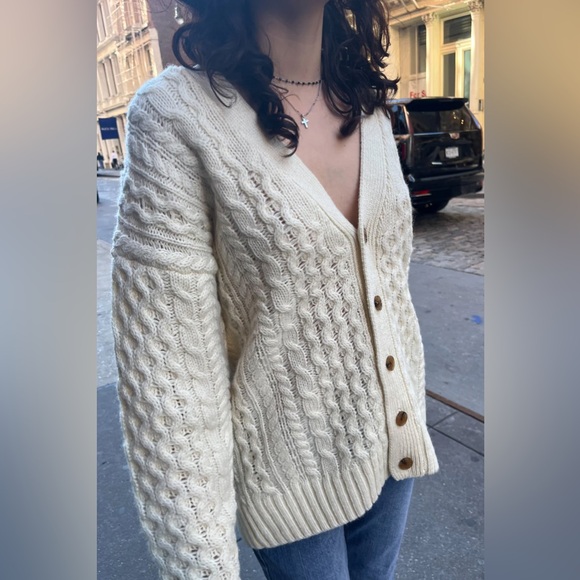 Brandy Melville Sweaters - Brandy Melville Eva wool heavy cable knit cardigan sweater cream